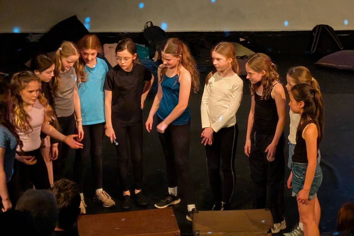 PXL 20260304 192344047 MP