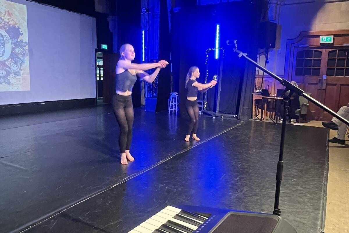 150 minutes for 150 years drama 42